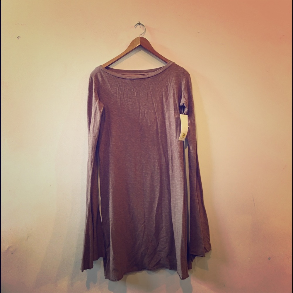 Bell sleeve midi dress